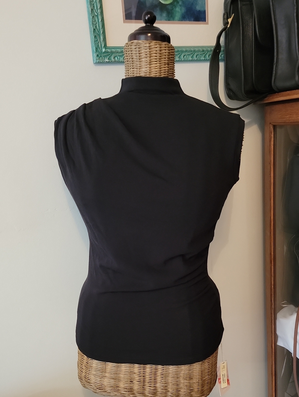 NWT OGL Eco-Mousse Mock Neck Sleeveless Top szM